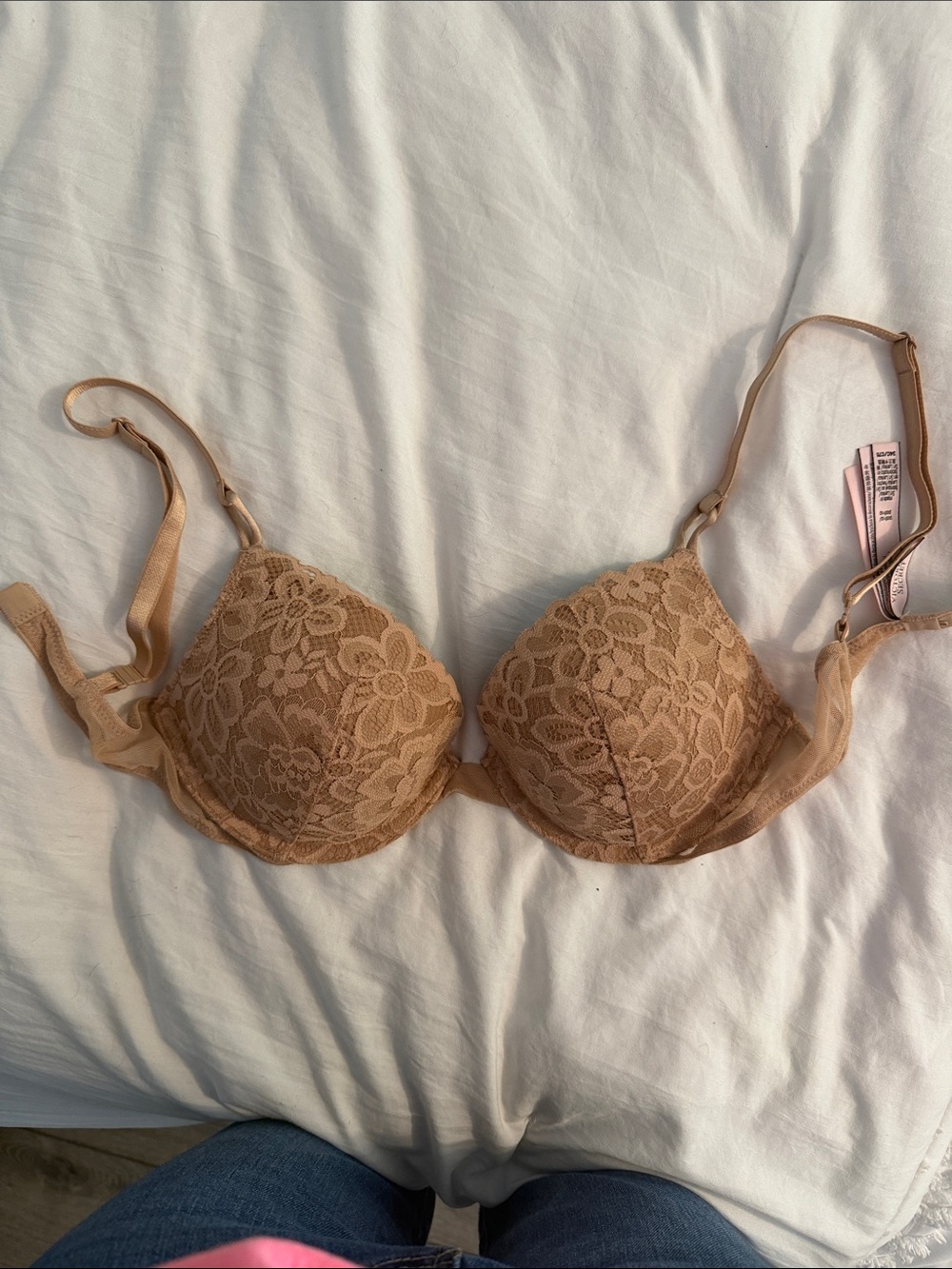 Victoria's Secret Lace Bra in Light Tan